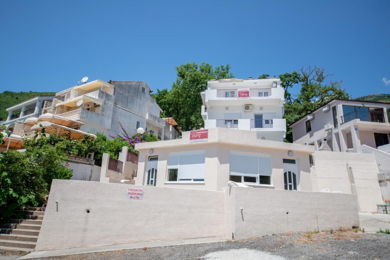 Apartments Vjera Petrovac Exterior photo