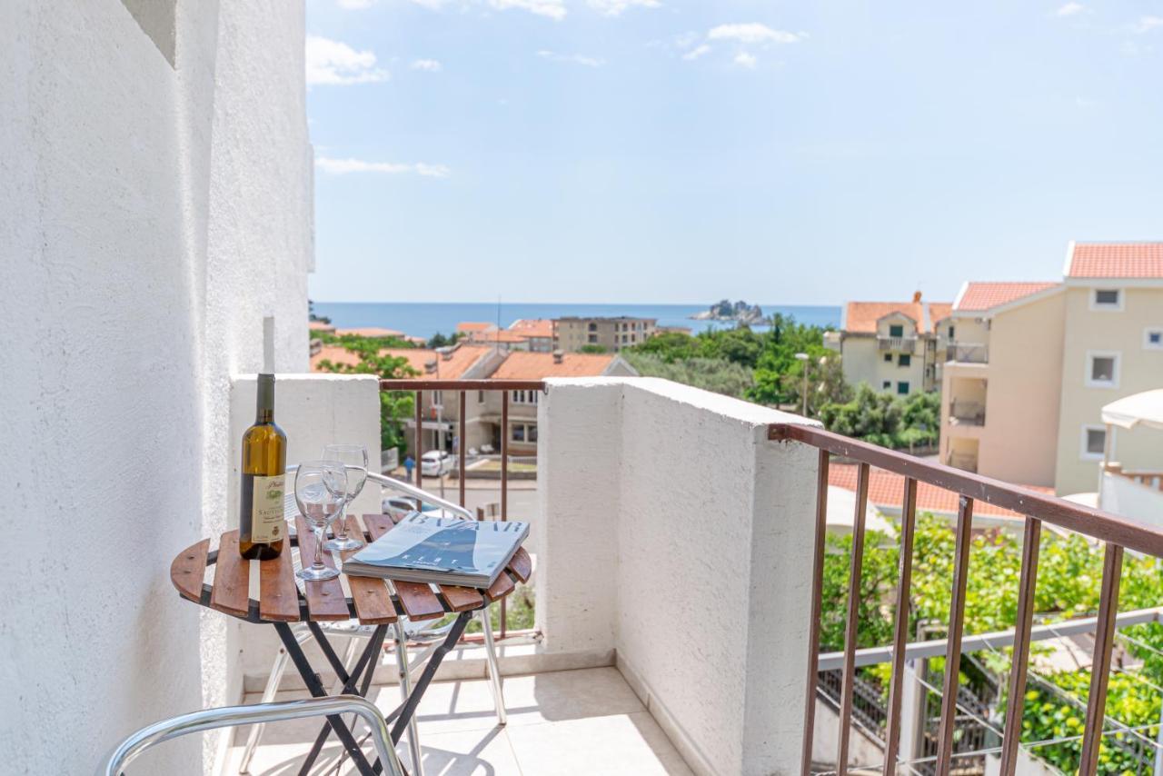 Apartments Vjera Petrovac Exterior photo