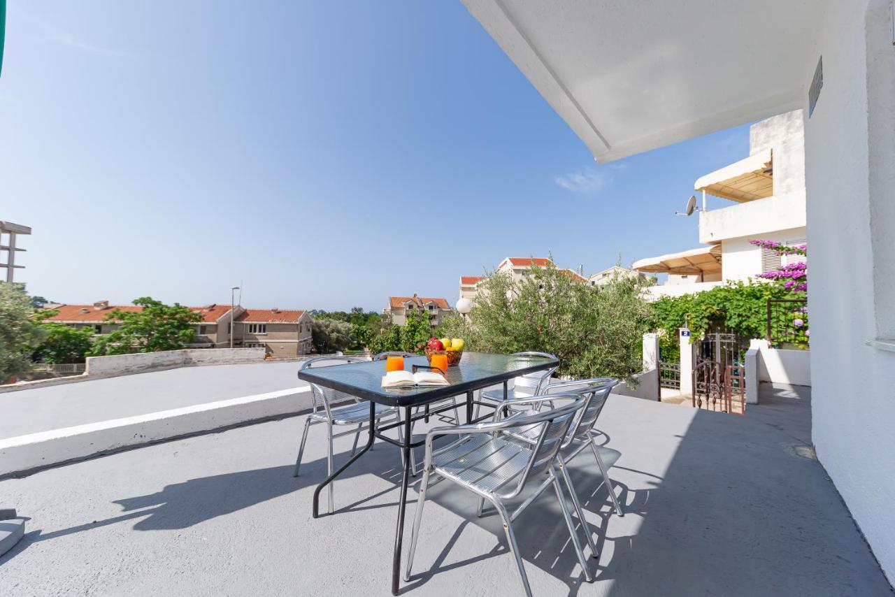 Apartments Vjera Petrovac Exterior photo