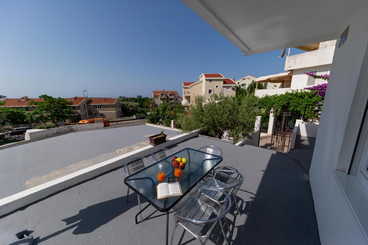 Apartments Vjera Petrovac Exterior photo