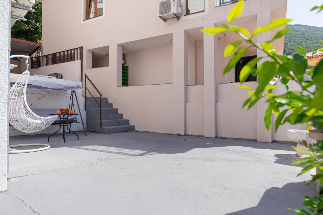 Apartments Vjera Petrovac Exterior photo