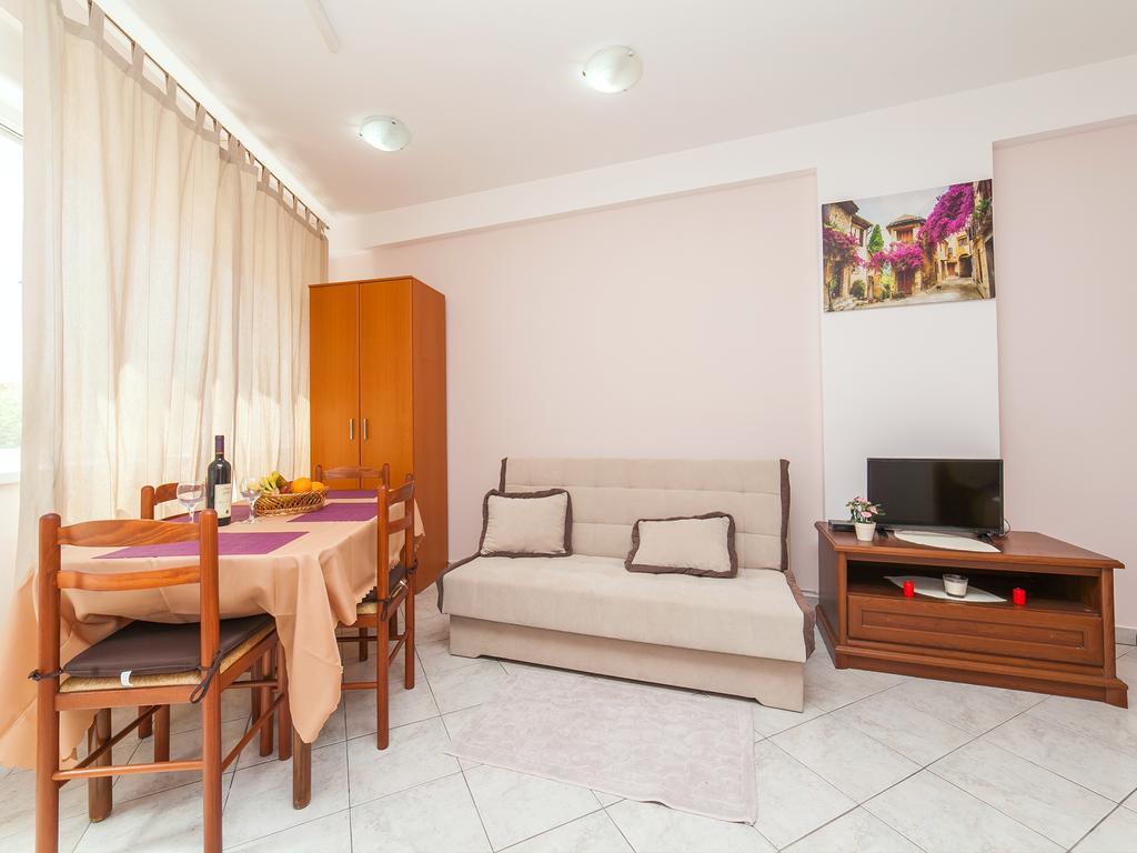 Apartments Vjera Petrovac Exterior photo