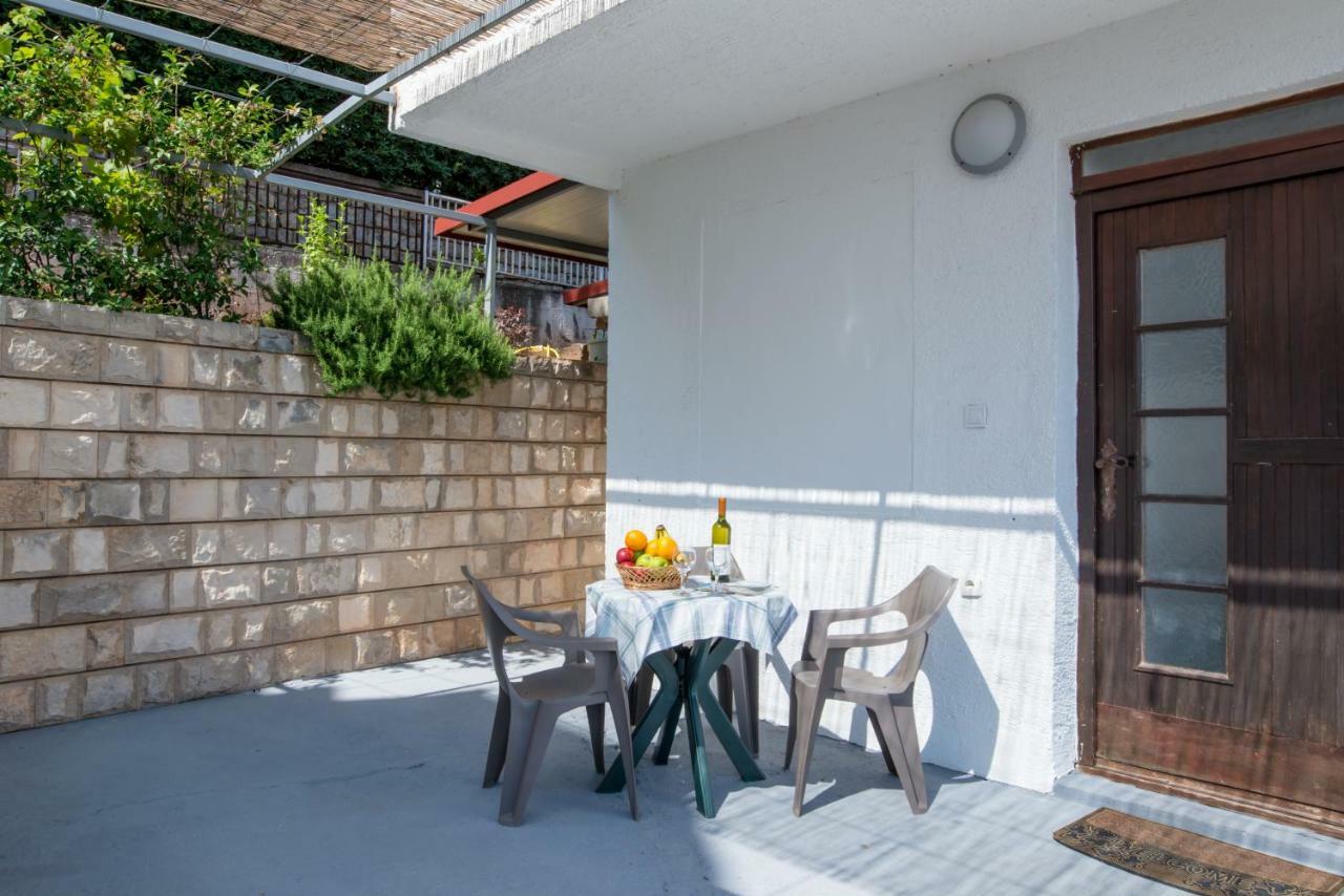 Apartments Vjera Petrovac Exterior photo