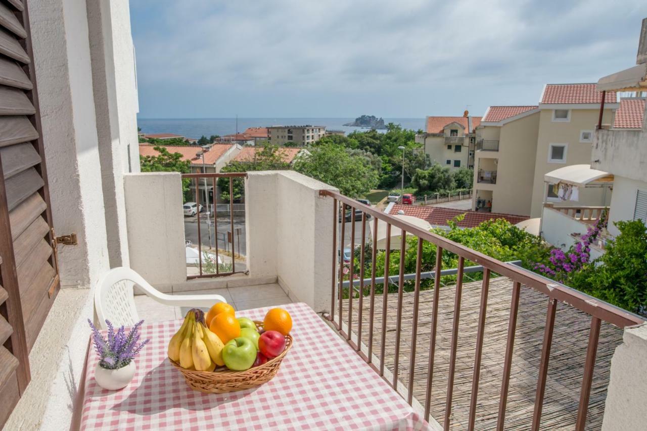 Apartments Vjera Petrovac Exterior photo