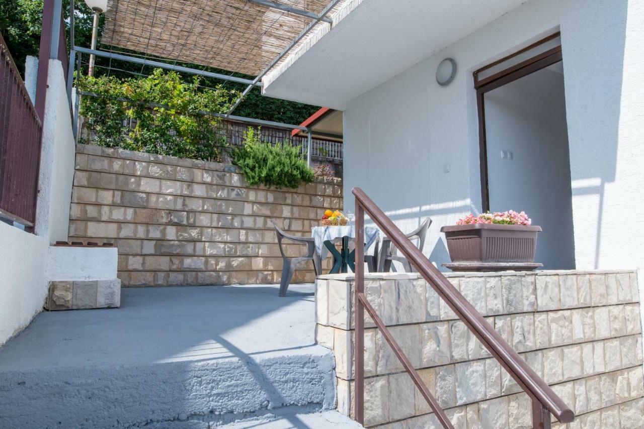 Apartments Vjera Petrovac Exterior photo